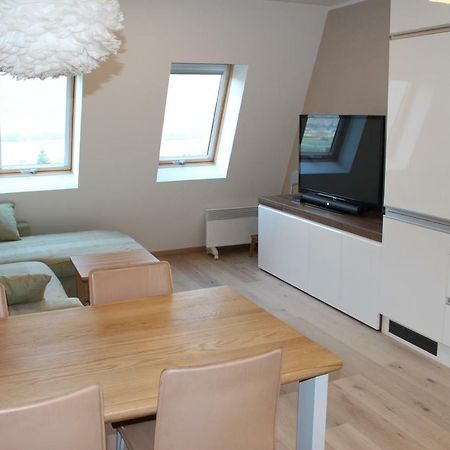 Apbovec Appartement Buitenkant foto